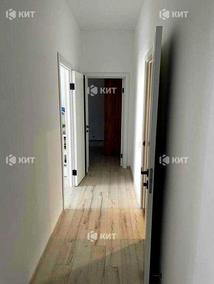 1877851670892940