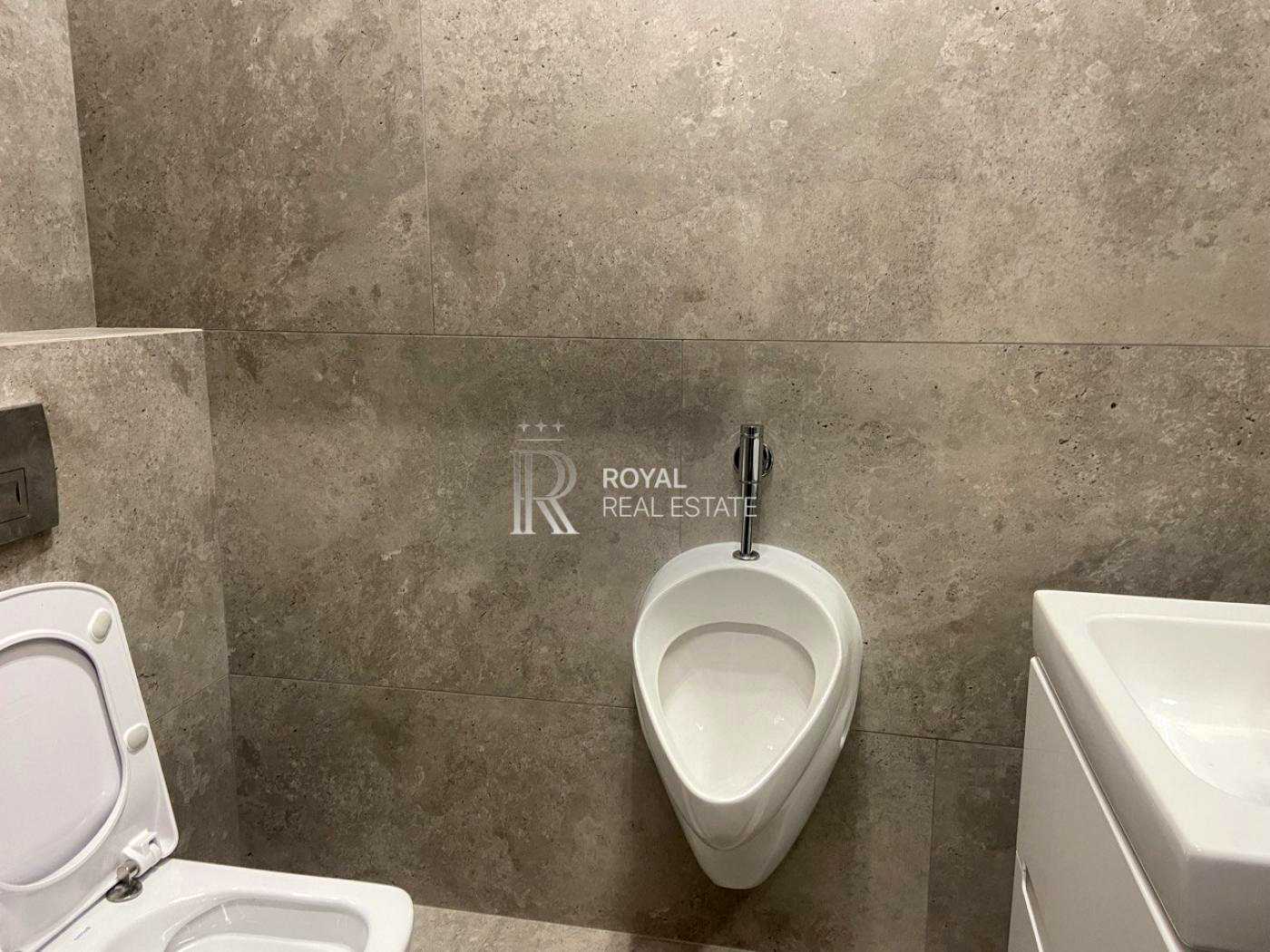 1877852092692855