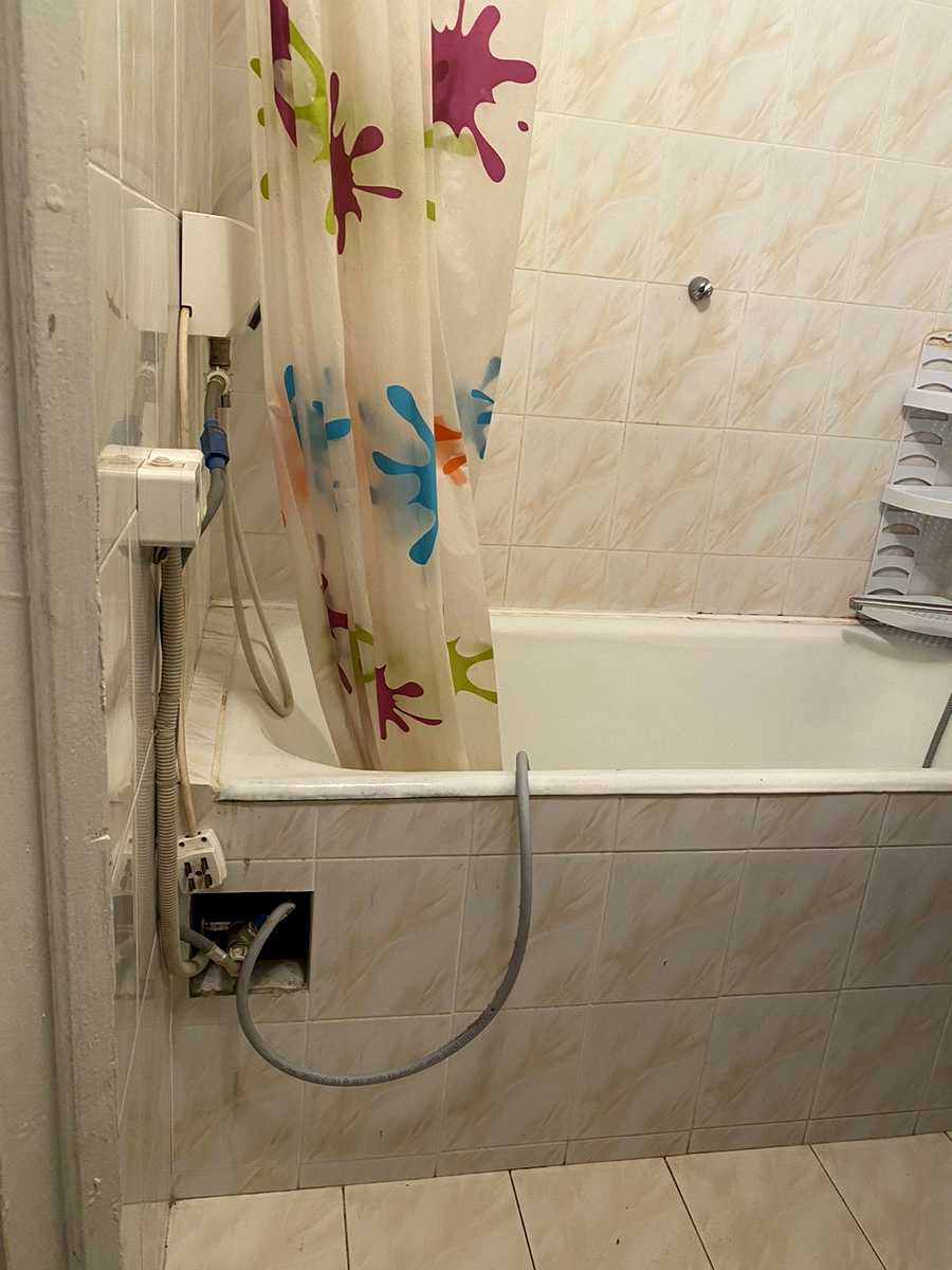 1877852206292663