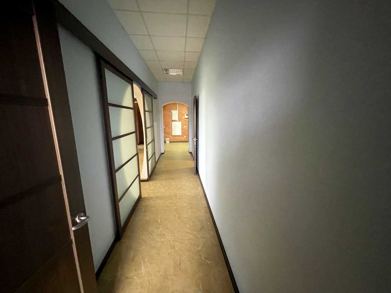 1877852297725299