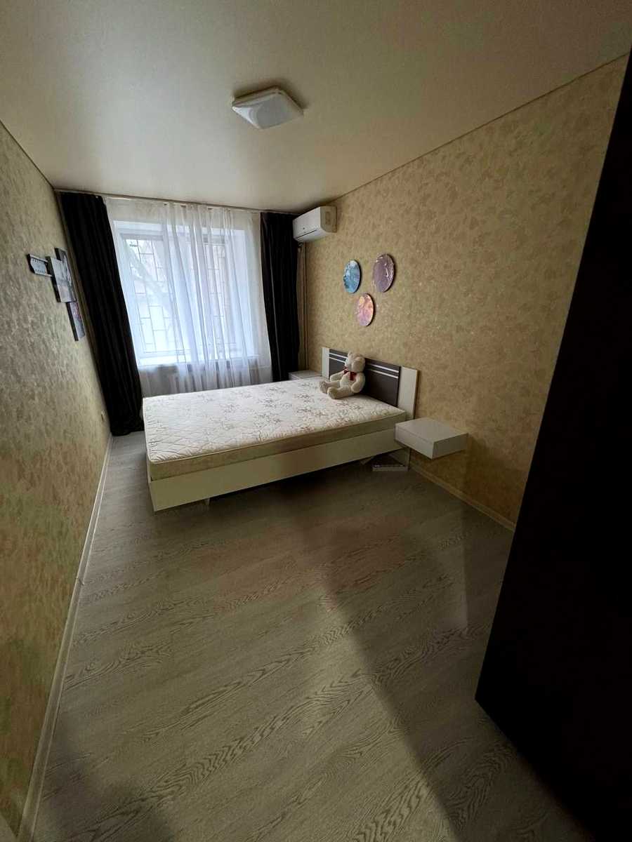 1877853127698427