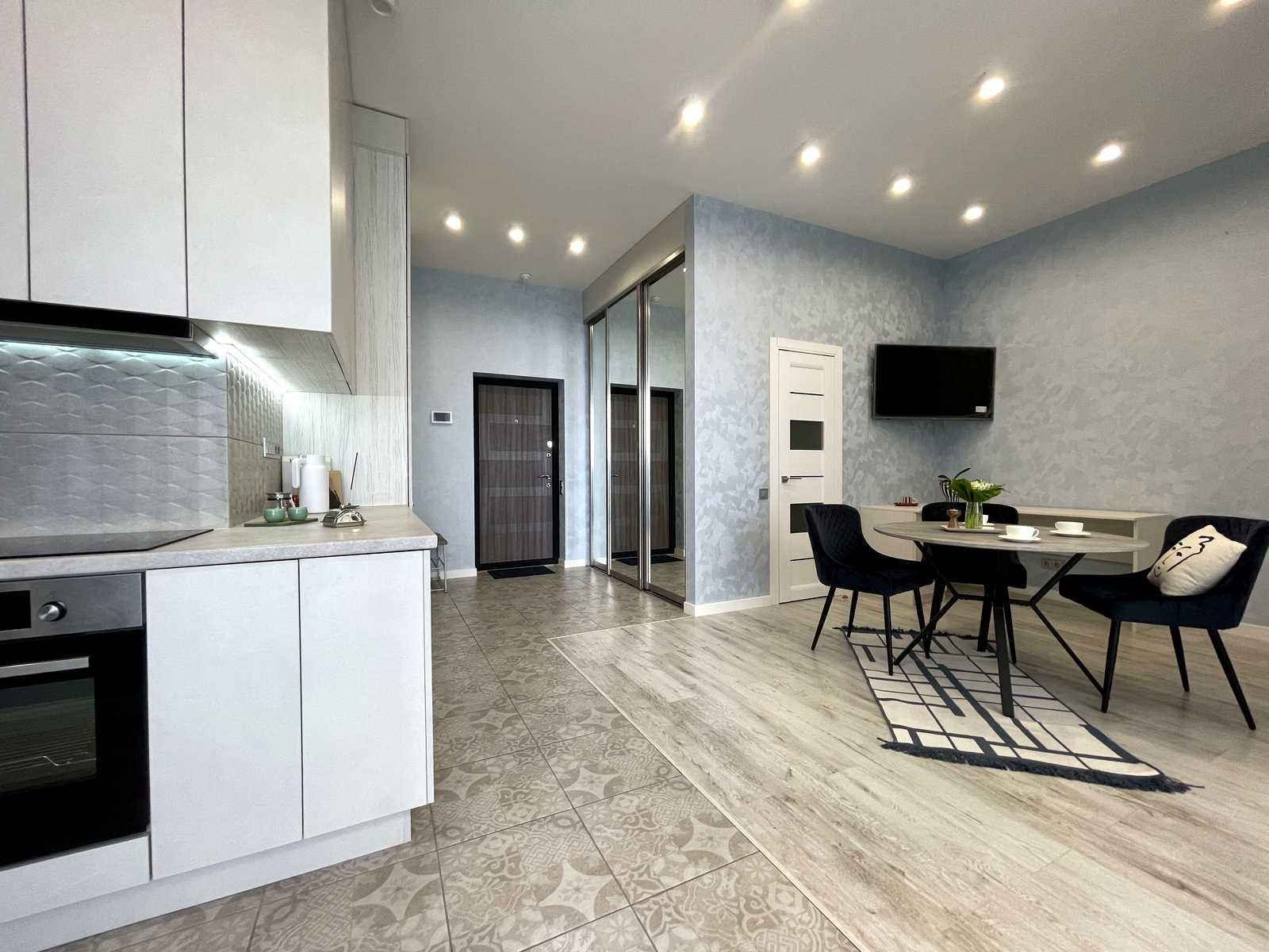 1877853580633681
