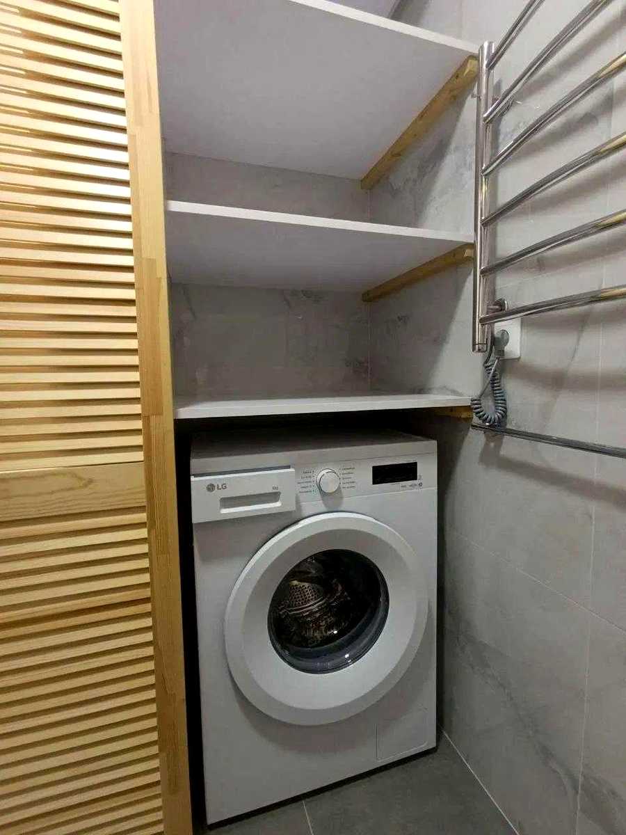 1877853611349340