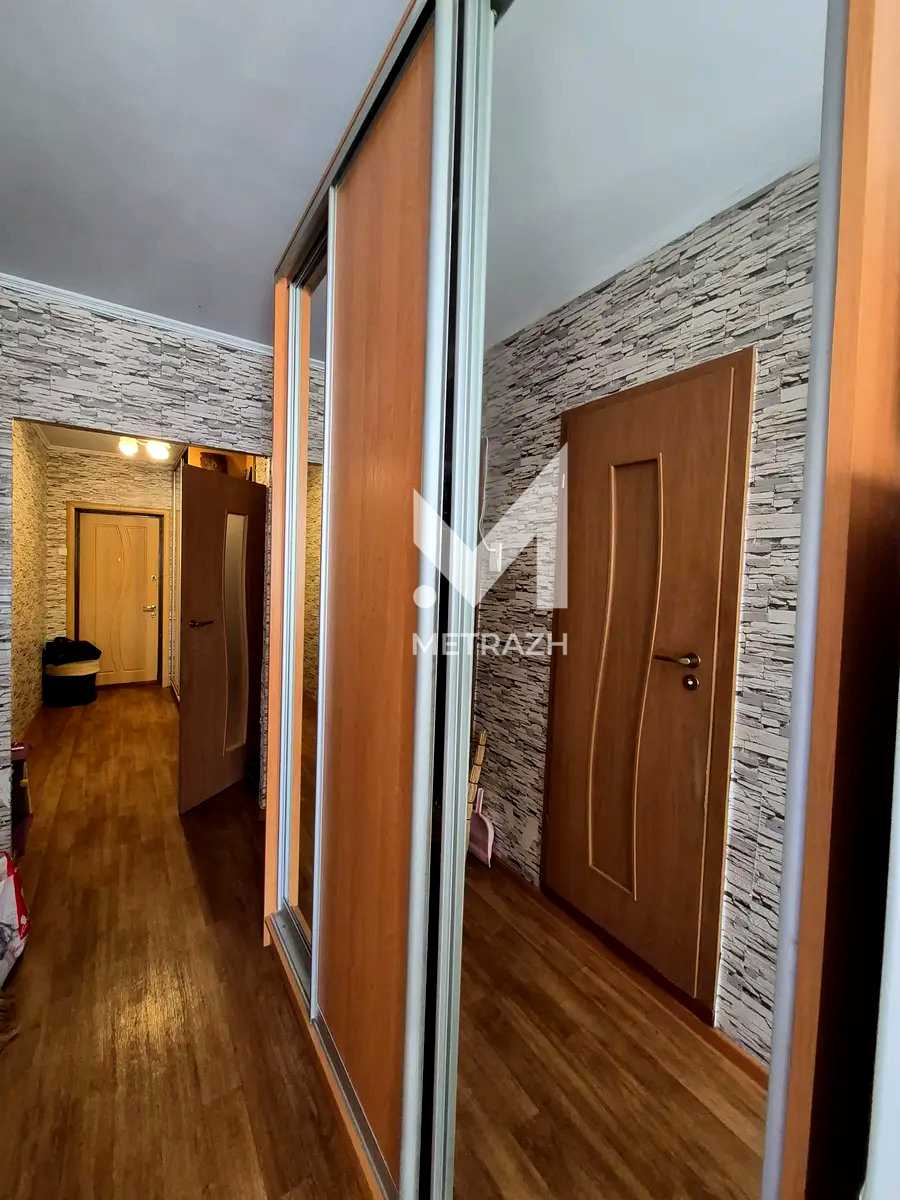 1877854352807960