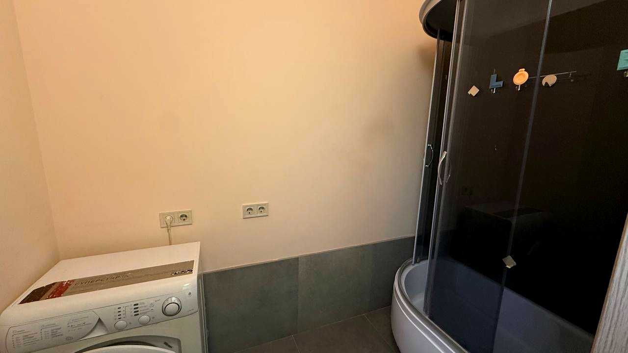 1877854382339442