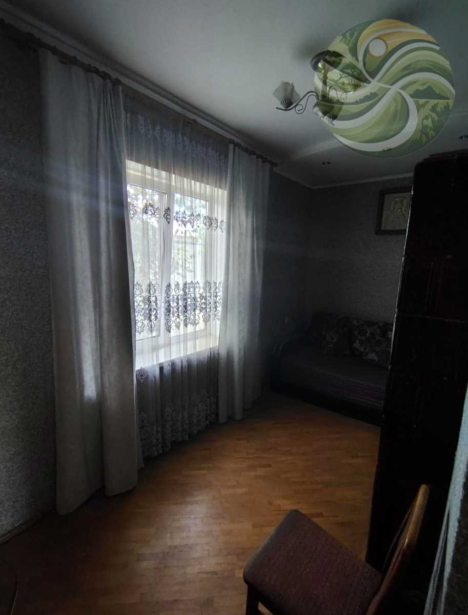 1877854578433981