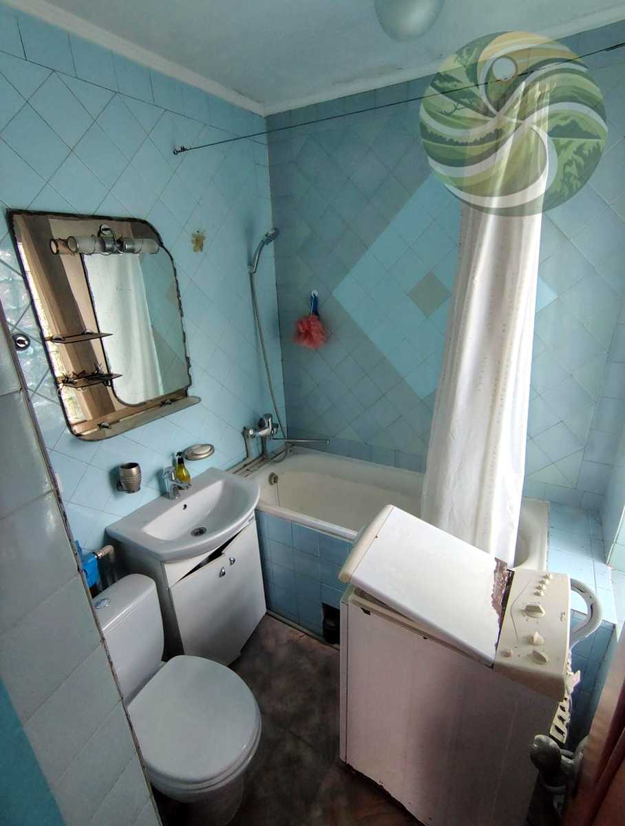 1877854578936330
