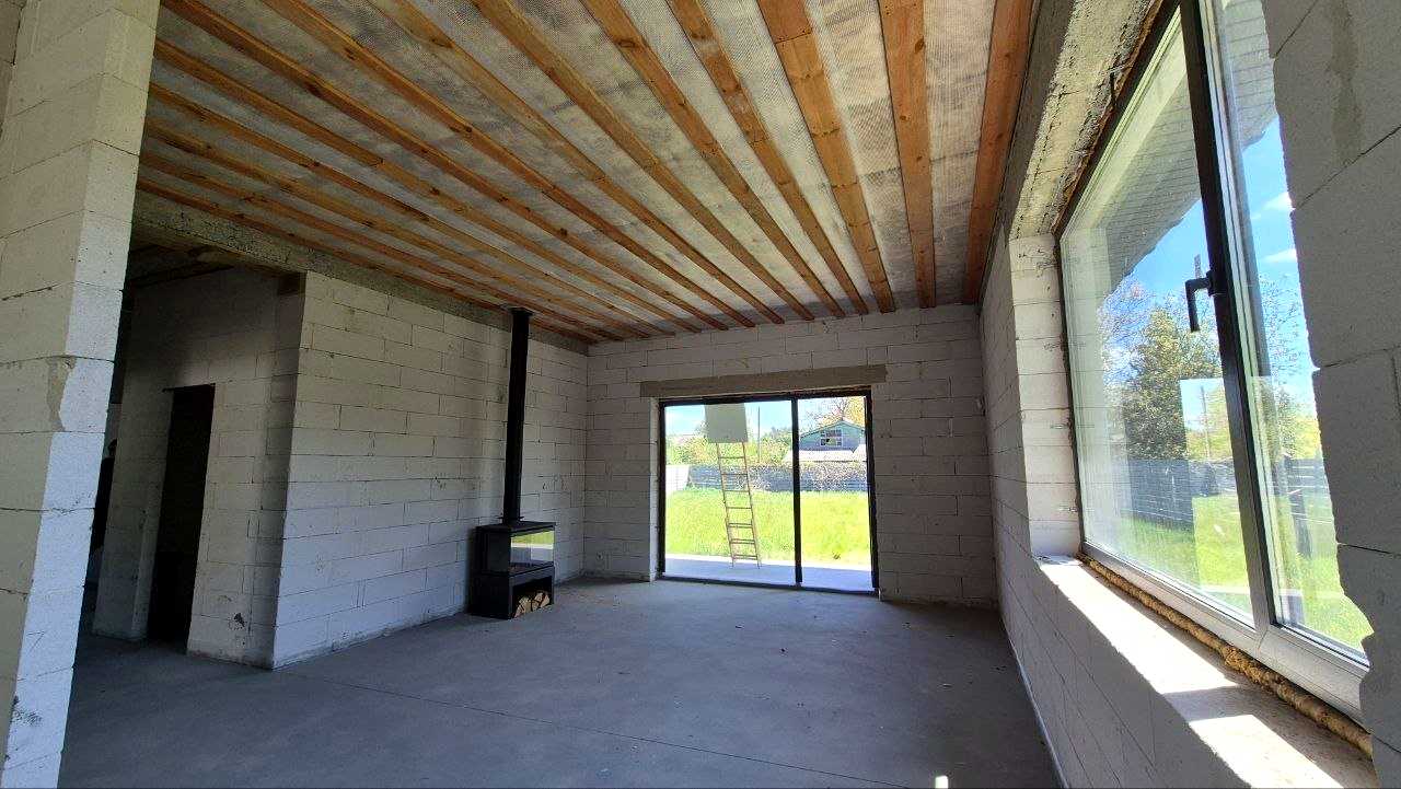 1877856437153190