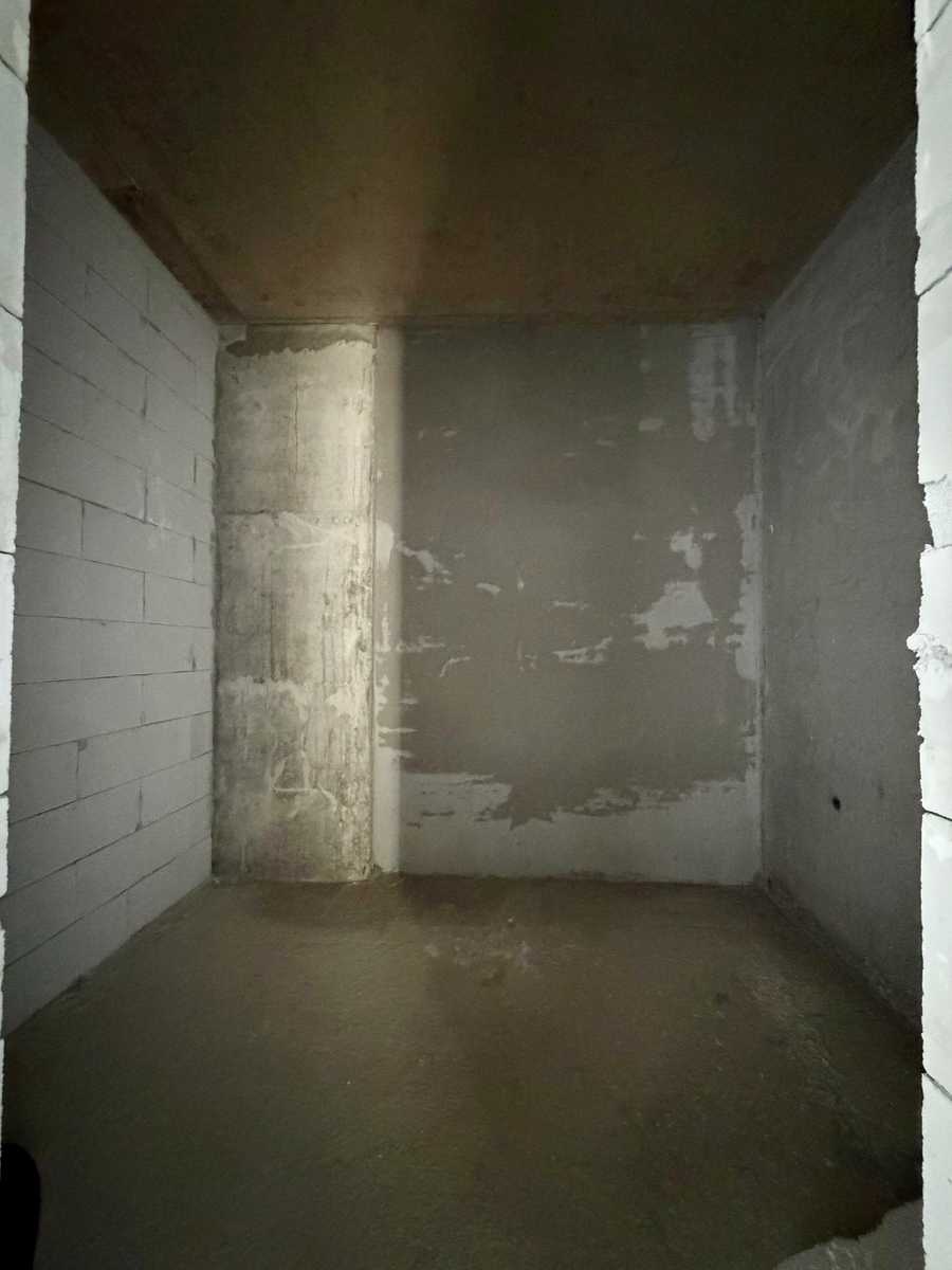 1877858256518933