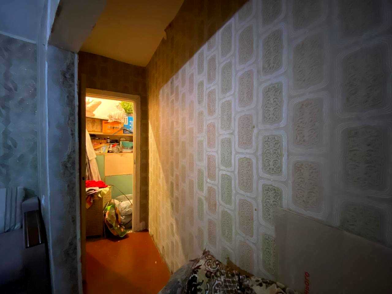 1877858706840360