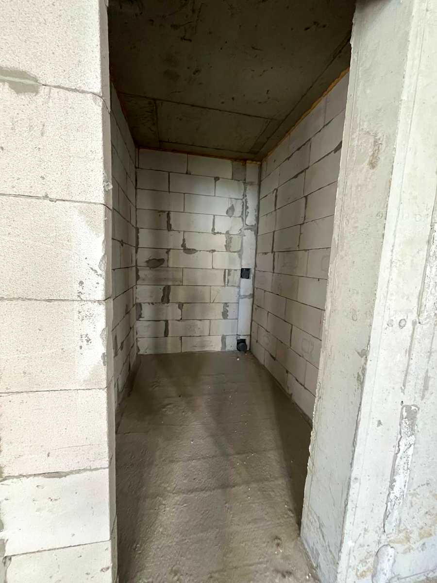 1877858763676561