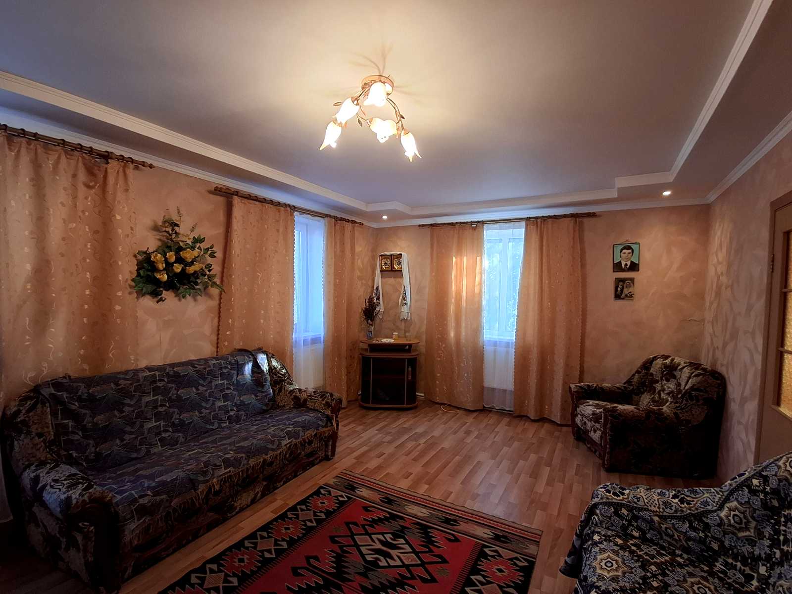 1877859237815340
