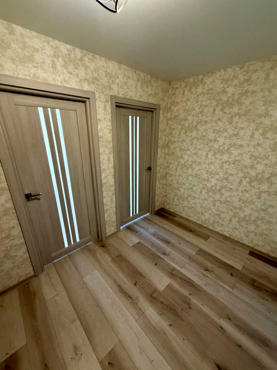 1877859856670344