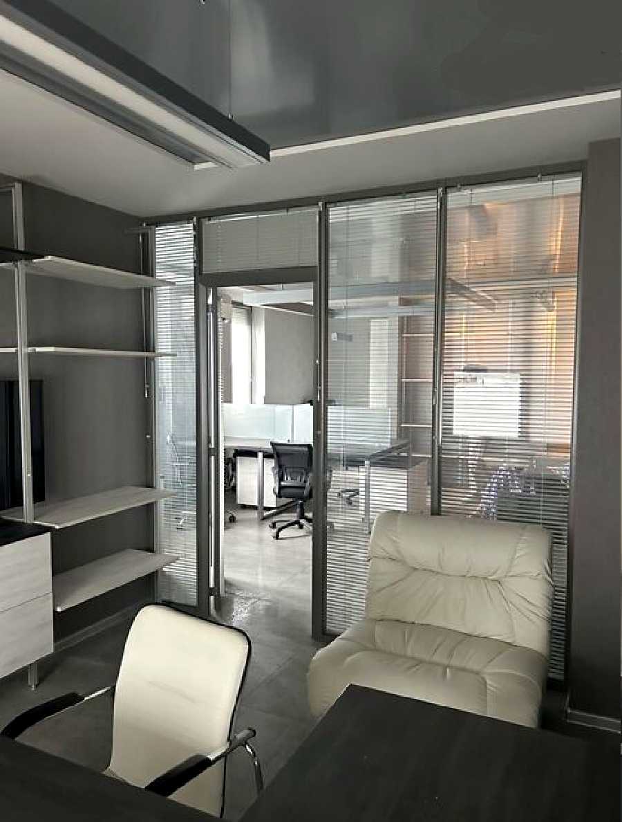 1877862187953817