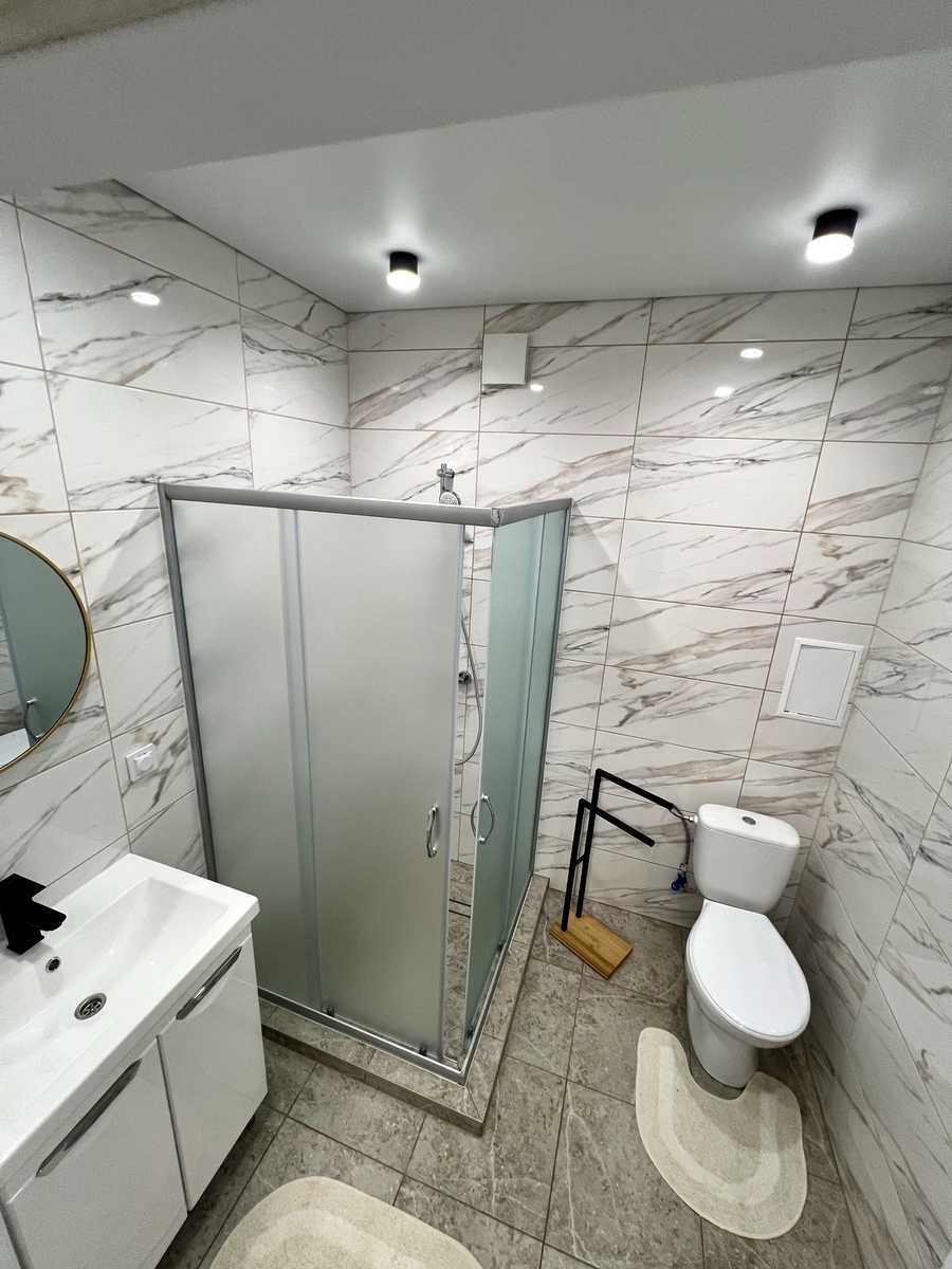 1877862272876484