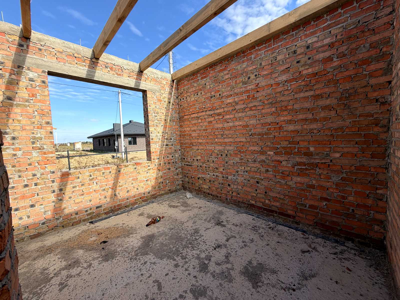 1877862880886918
