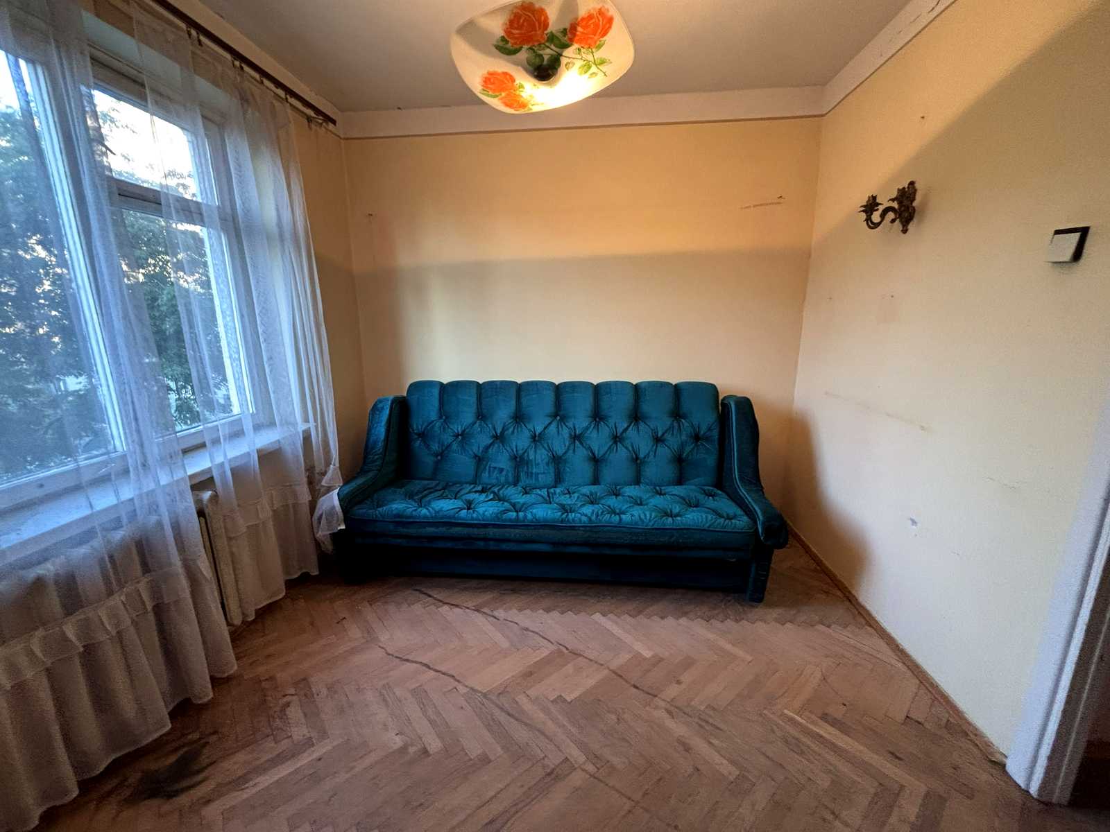 1877863725138274
