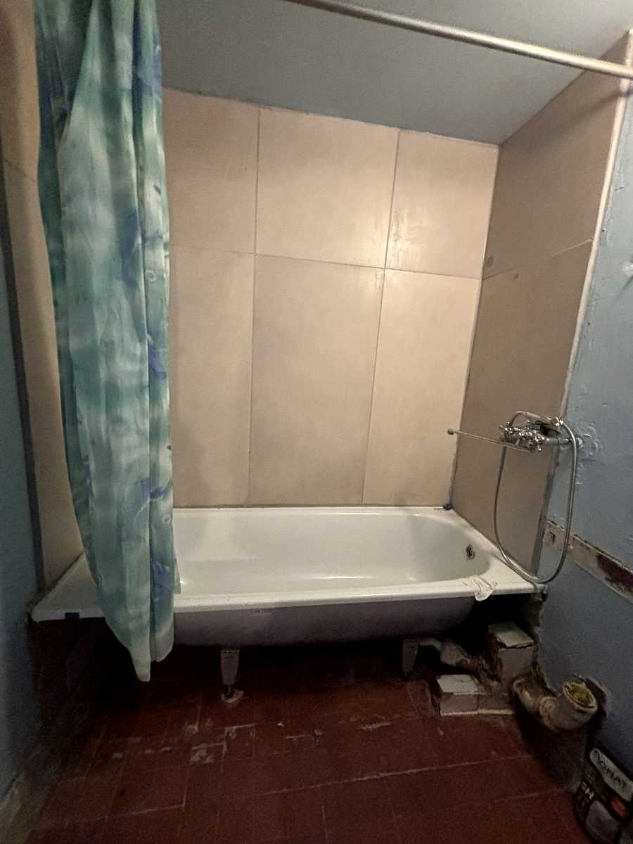 1877863727354341