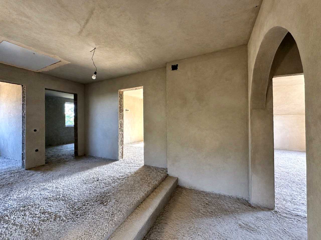 1877869633289592