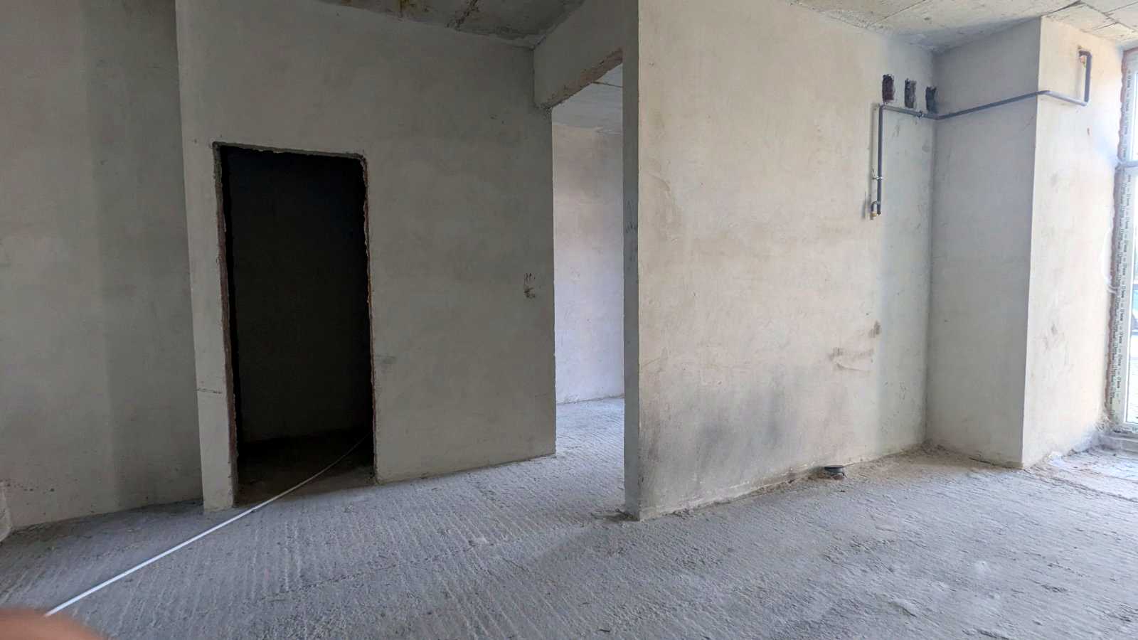 1877870286083217