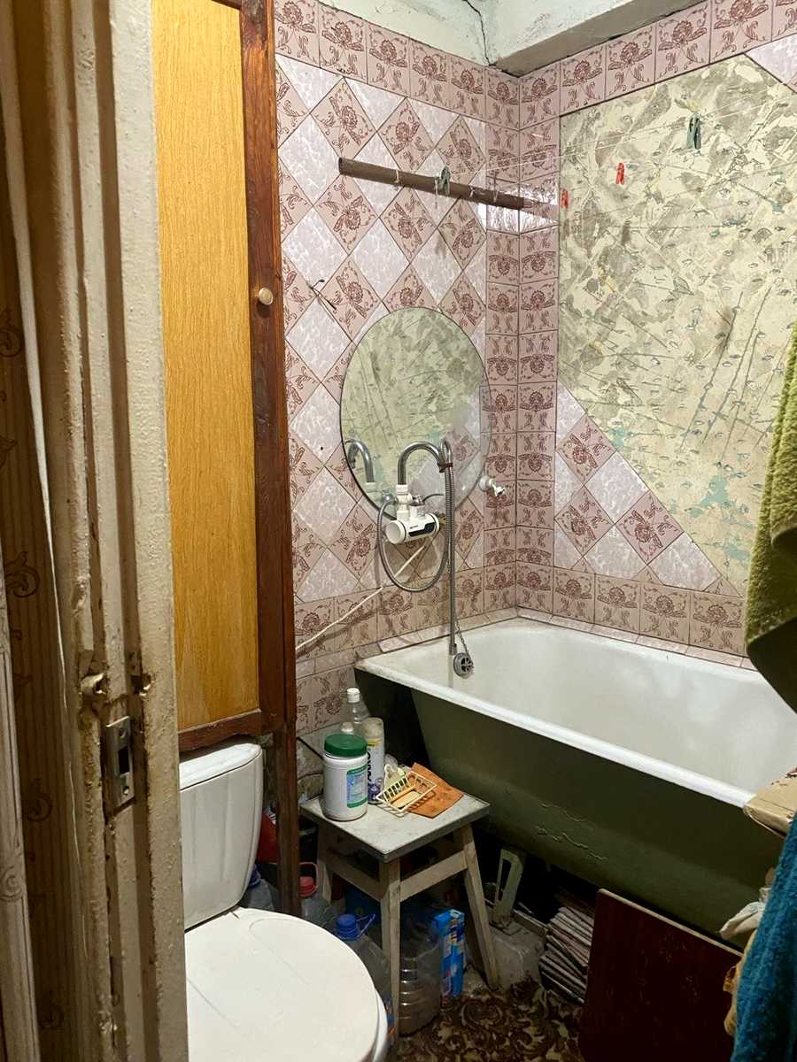 1877870305783006