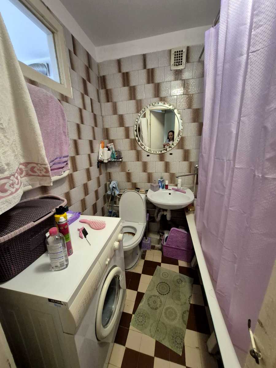 1877872182588099