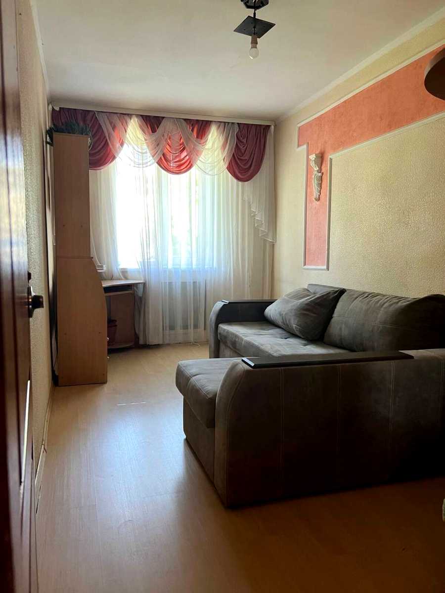 1877872343651036
