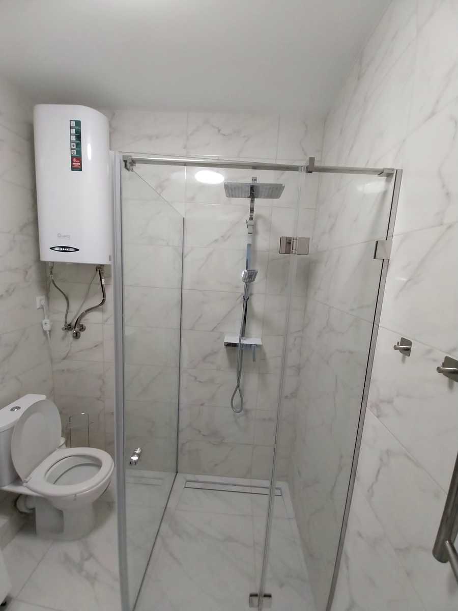 1877873132375648