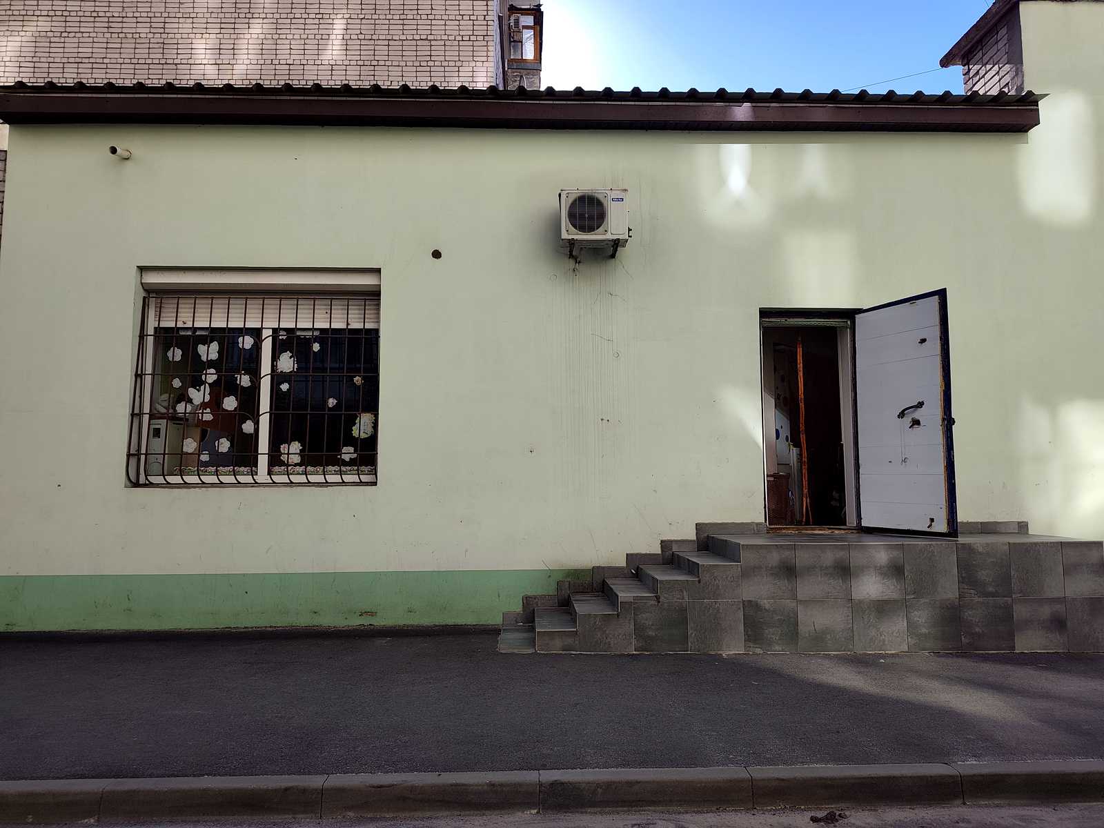 1877875617439992