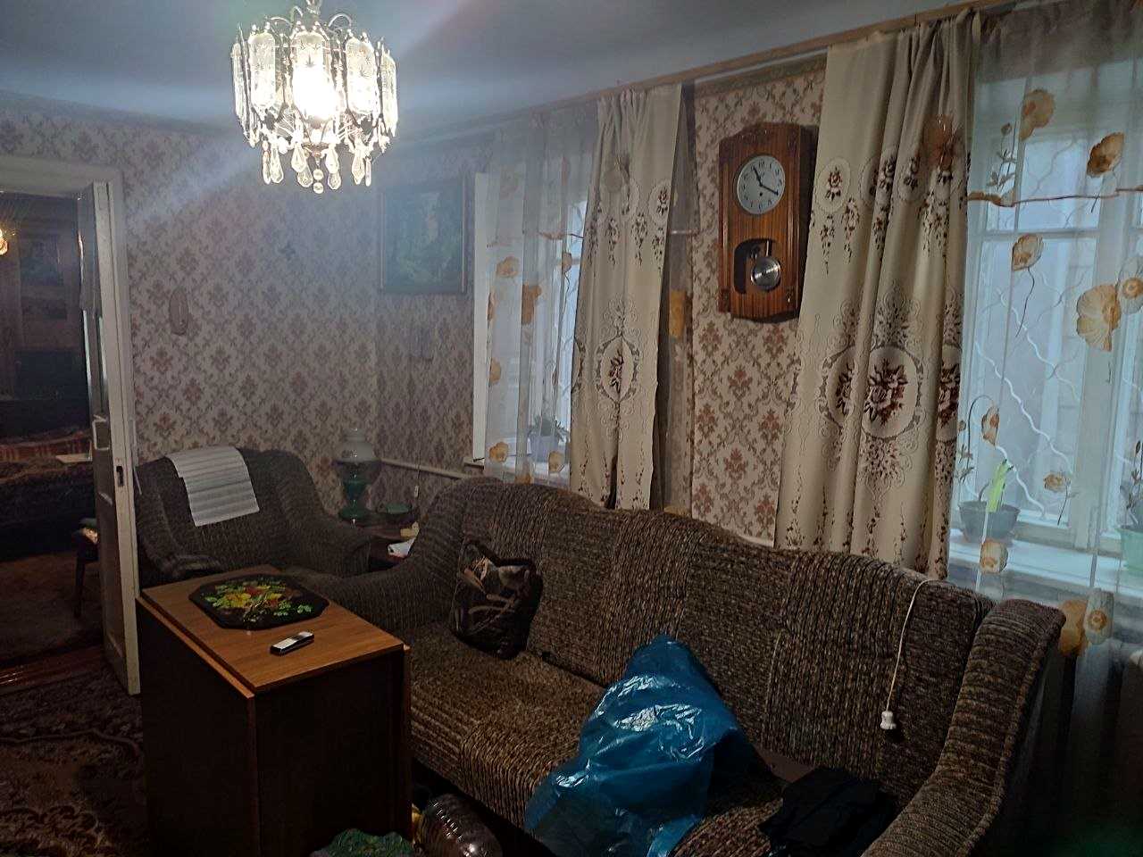 1877876028287792