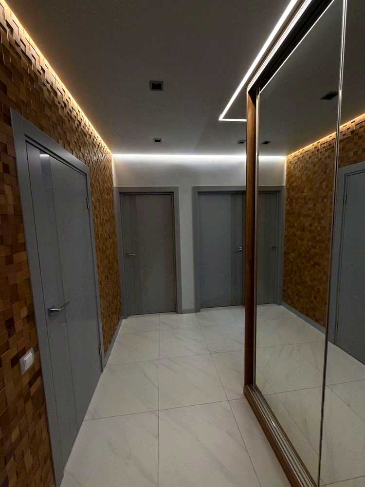 1877881161913600