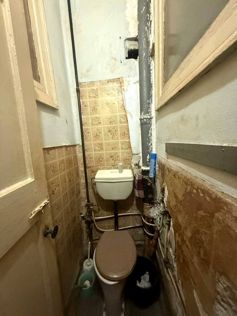 1877882161870961