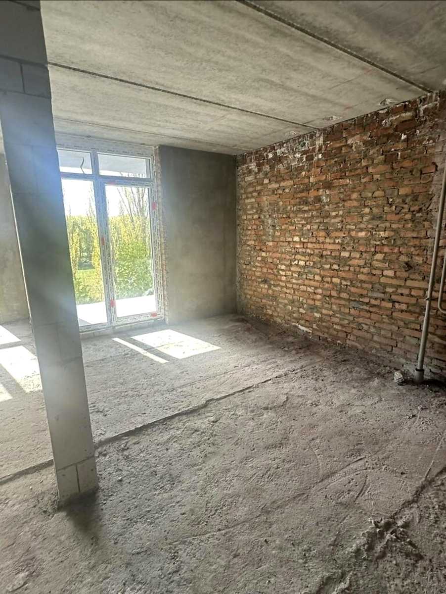 1877888433788570