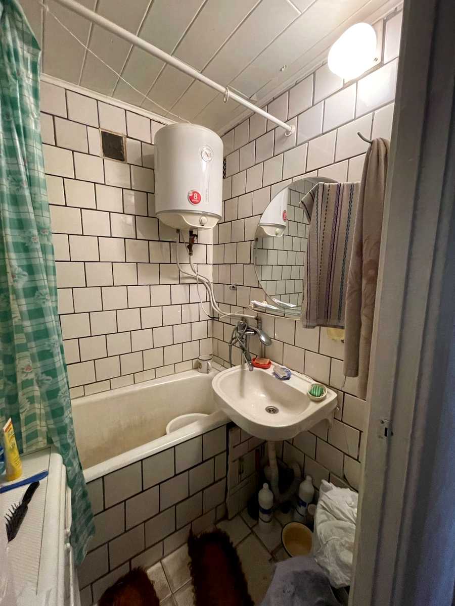 1877911502678359