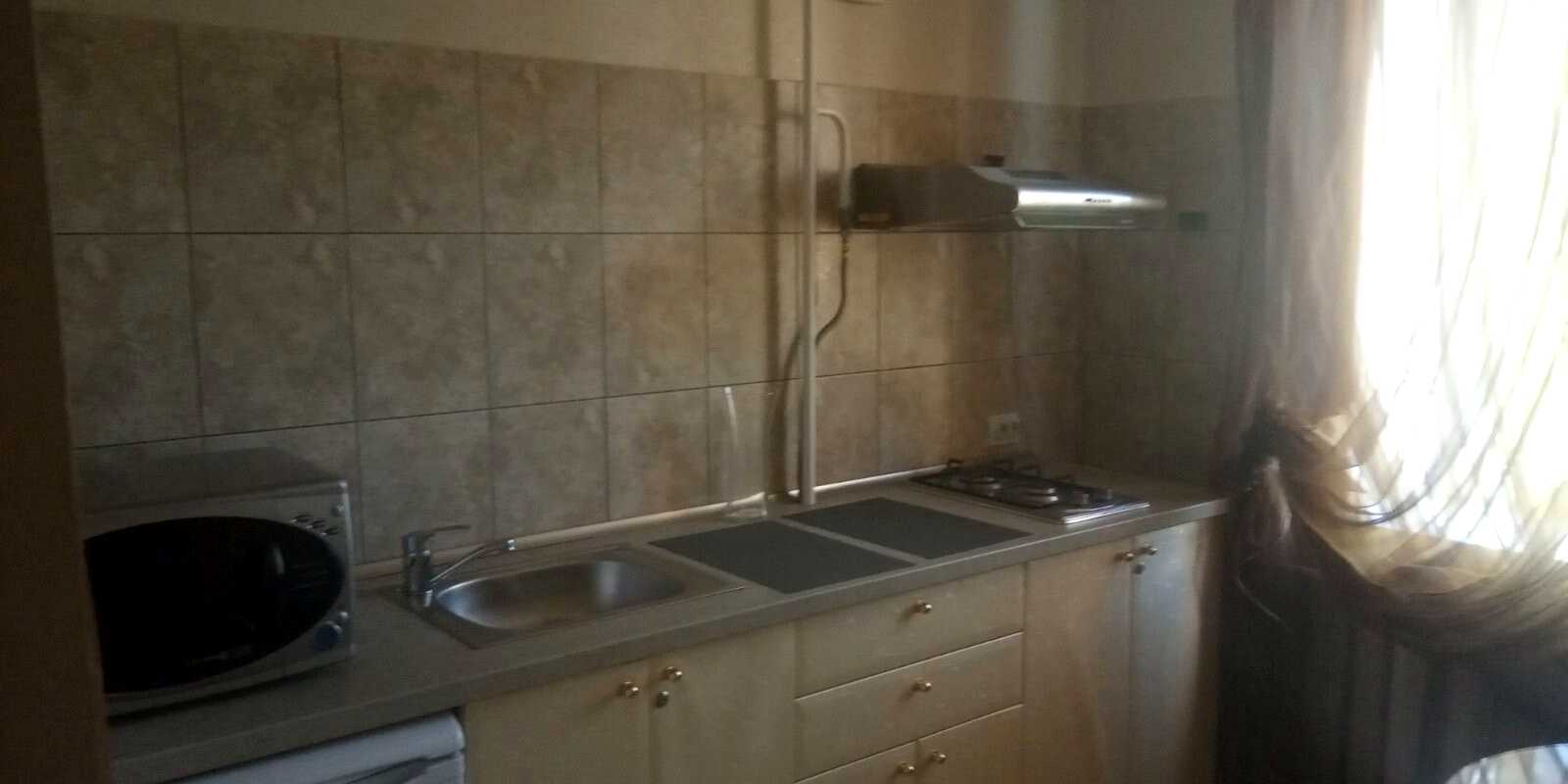 1877915336396553