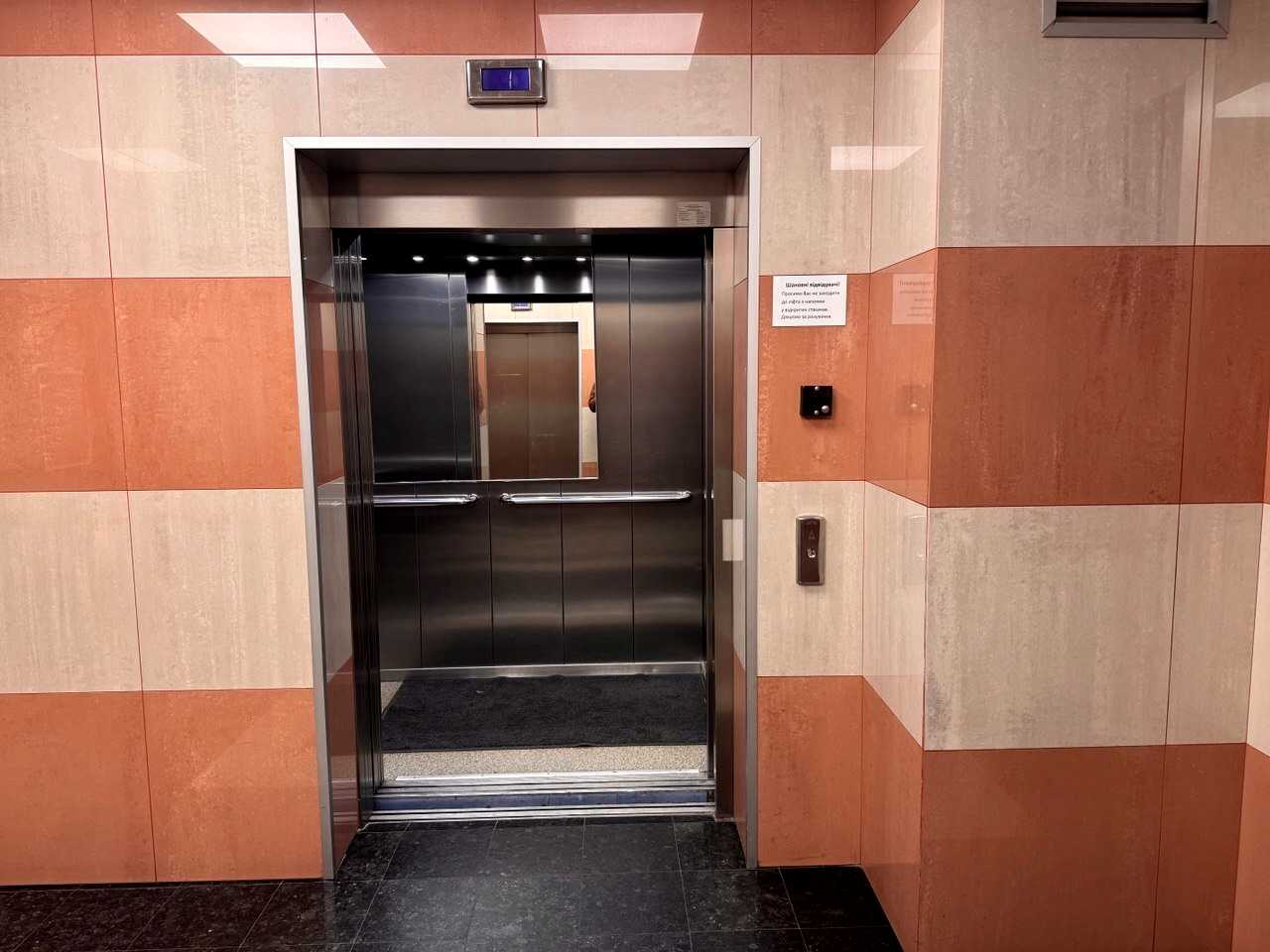 1877920939411331