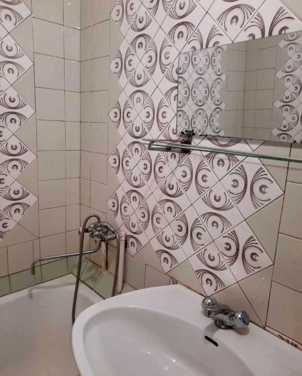 1877921788303431