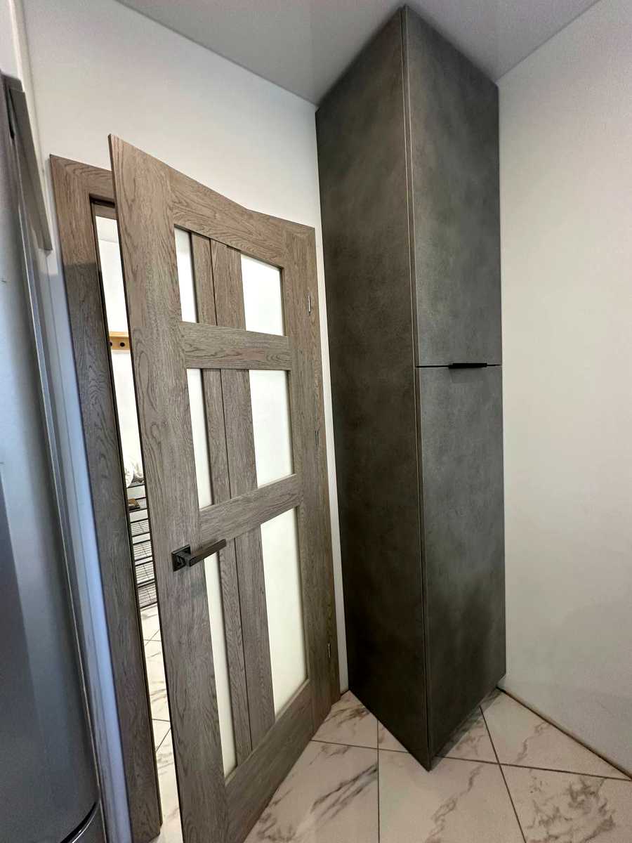 1877922756613775