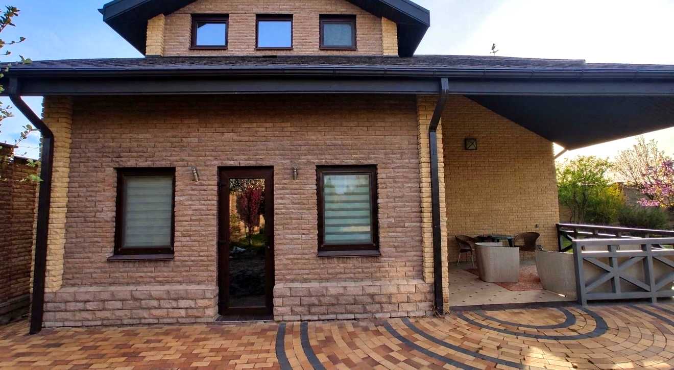 1877922877177221
