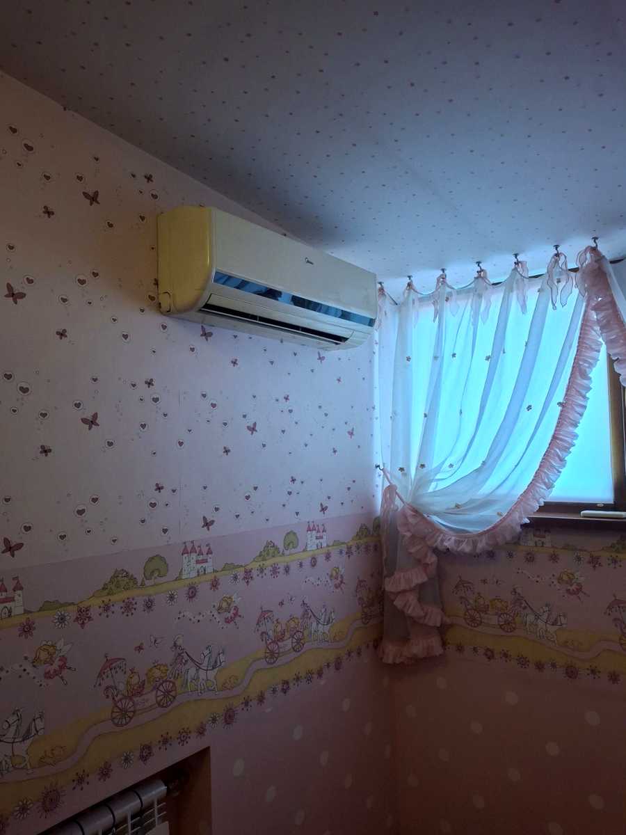 1877923452215605