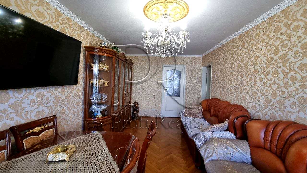 1877923540667573
