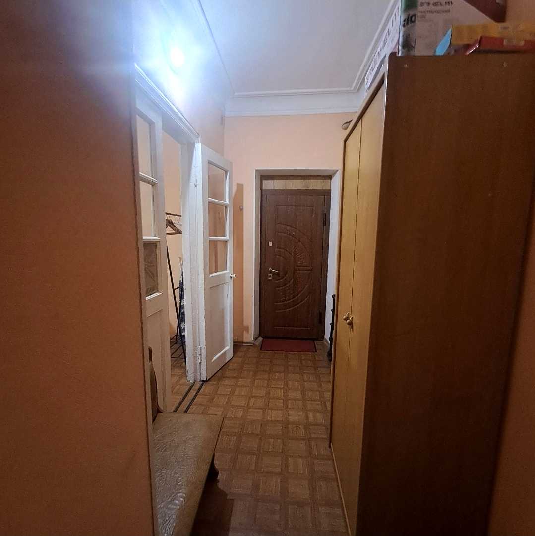 1877923603056821