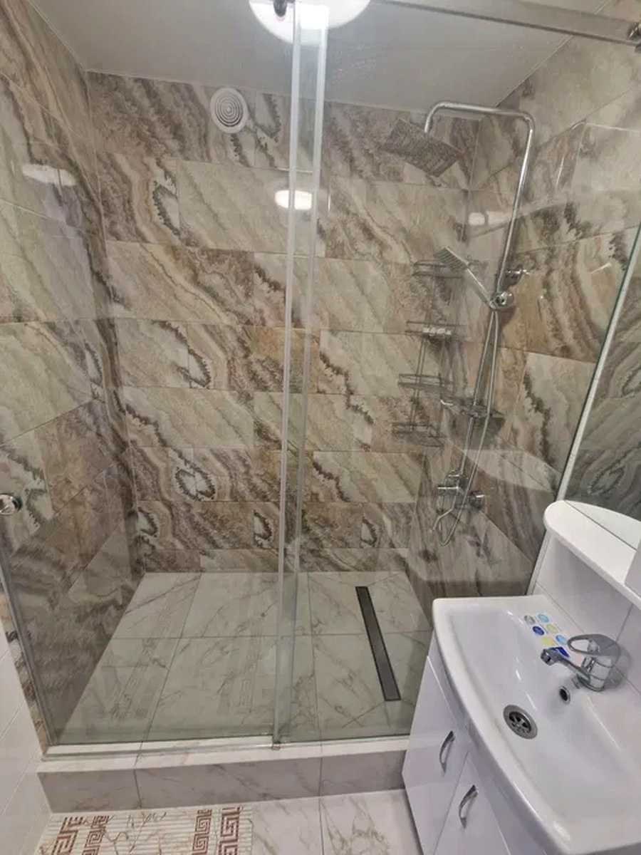 1877923782674888