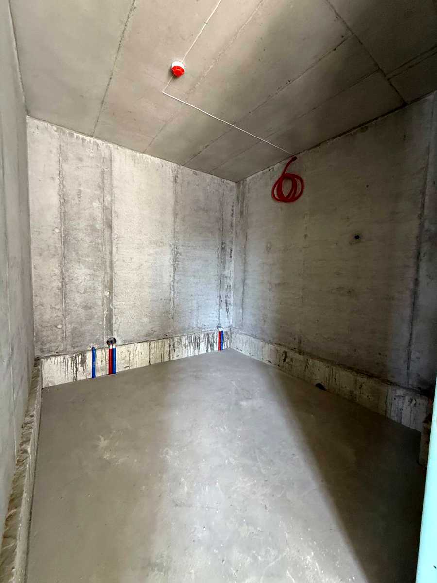 1877924040580897