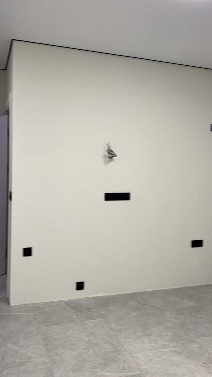 1877925090441335