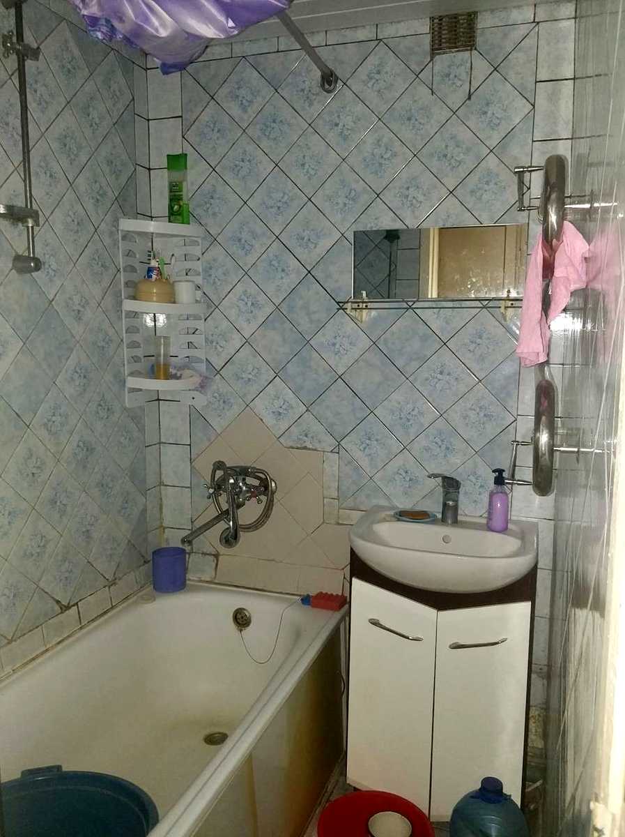 1877926469840940
