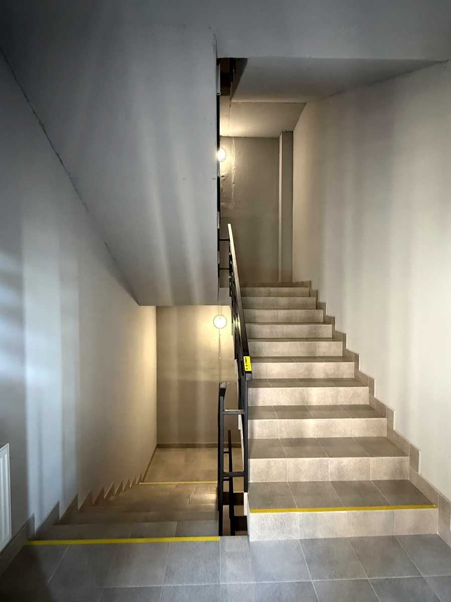 1877927271127469