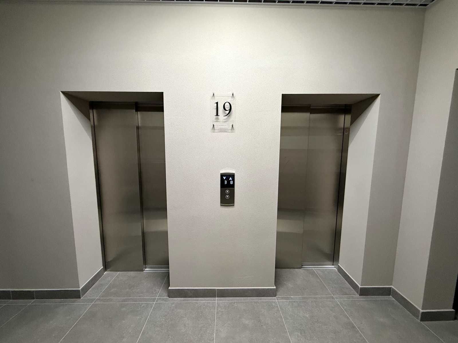 1877927285501896