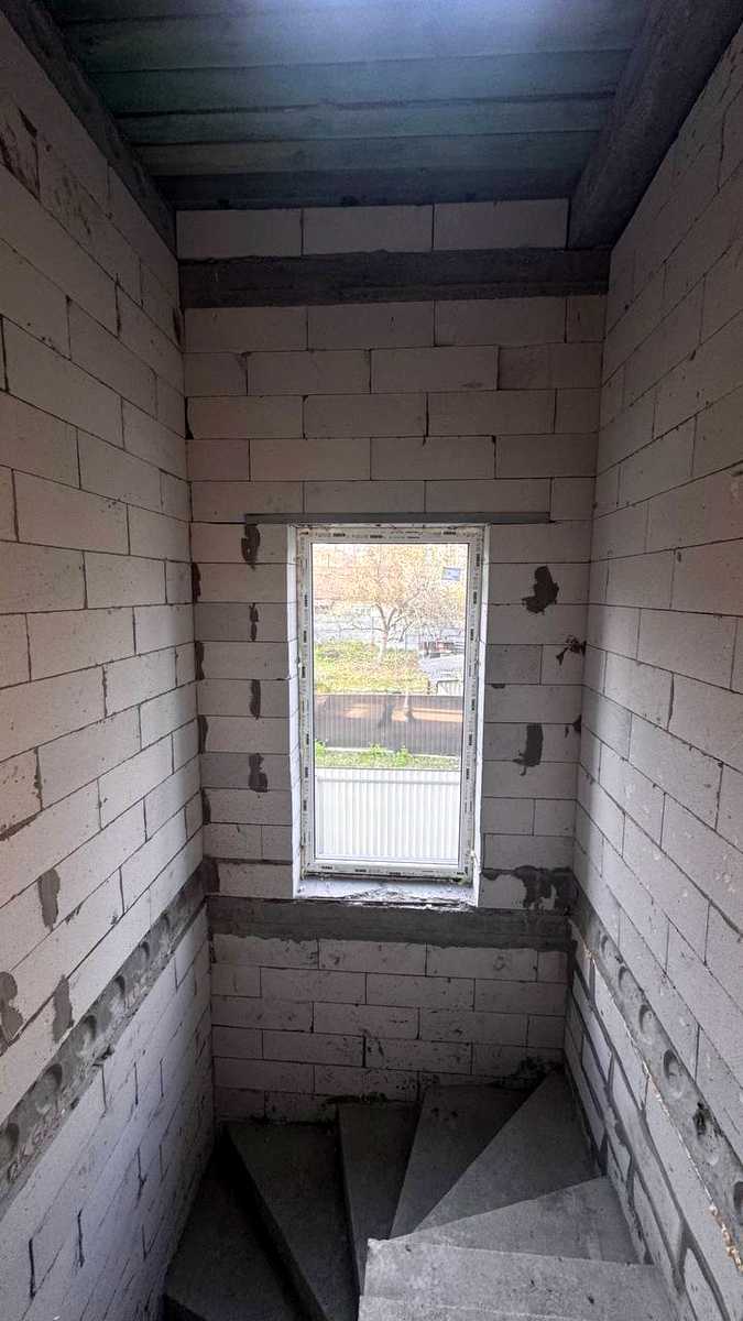 1877928483910832