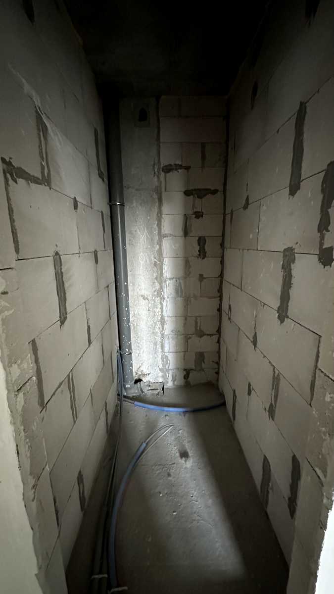 1877928944768747